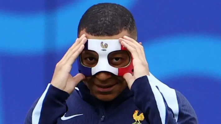 Theu hundën në ndeshjen e parë të Europianit, trajneri i Francës flet për gjendjen e Mbappe