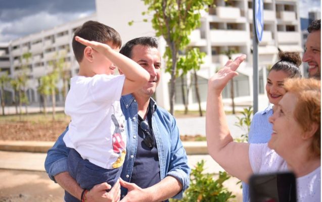 Veliaj inspektim te “5 maji”: Gurët e molotovi nuk i pengojnë dot projektet