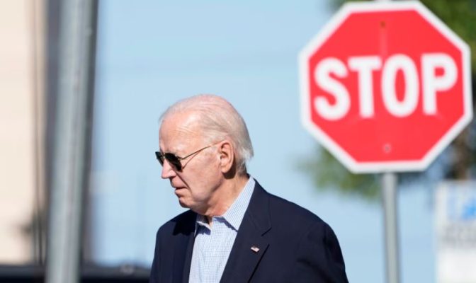 Mediat amerikane: Presidenti Biden, urdhër ekzekutiv për të ulur numrin e azilkërkuesve në kufirin me Meksikën Mediat amerikane: Presidenti Biden, urdhër ekzekutiv për të ulur numrin e azilkërkuesve në kufirin me Meksikën