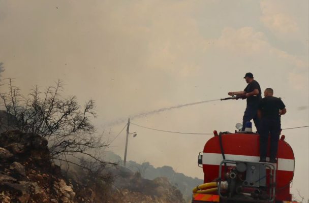 Situata e zjarreve në vend, 14 vatra ende aktive, ku paraqitet situata më kritike Situata e zjarreve në vend, 14 vatra ende aktive, ku paraqitet situata më kritike
