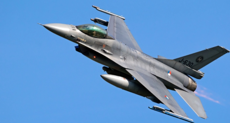 Holanda premton të dërgojë 24 avionë në Kiev Holanda premton të dërgojë 24 avionë në Kiev