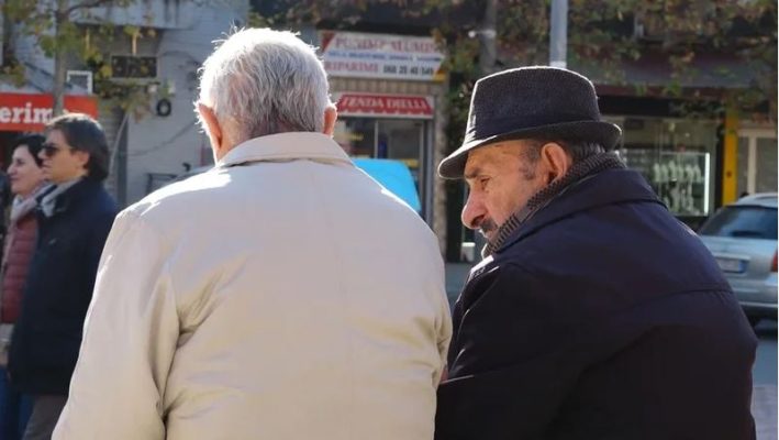 “Nga 1 tetori do ketë rritje të pensioneve”, ekspertja: Nuk ka asnjë plan afatmesëm