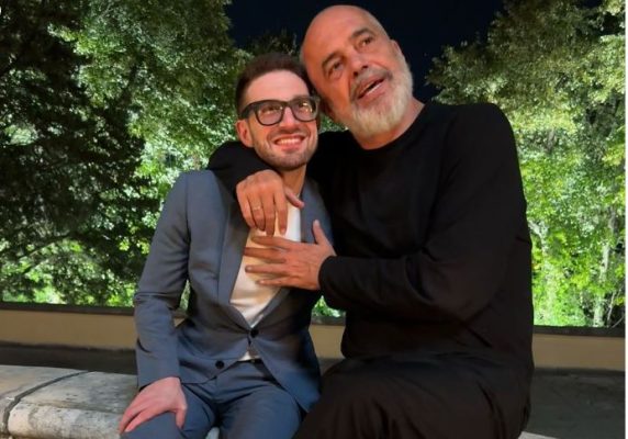 Alex Soros publikon foton me kryeministrin Rama: Përfundimi i verës me vëllanë tim në Tiranë është bërë traditë