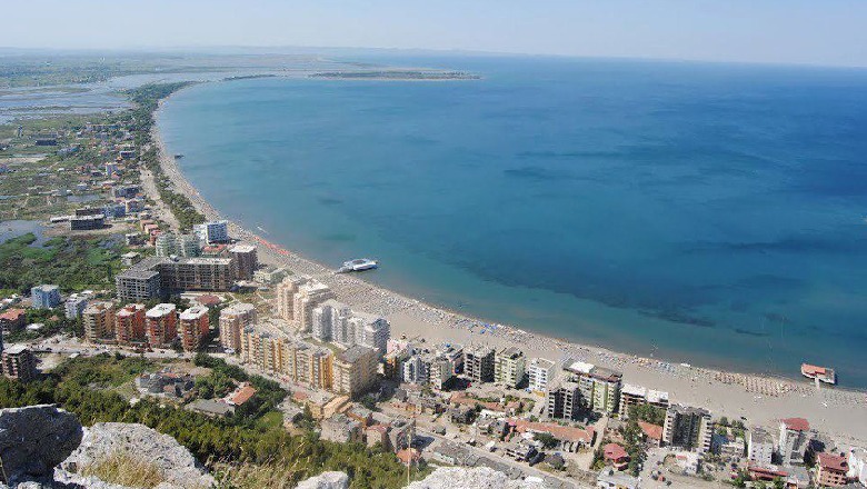 Gjendet i pajetë 37 vjeçari  dyshohet se u mbyt në Shëngjin