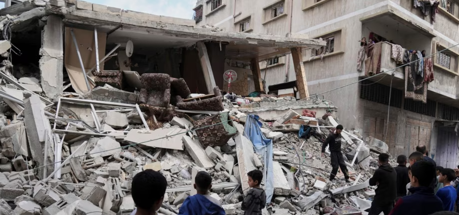Sulmet izraelite në Gaza  16 viktima