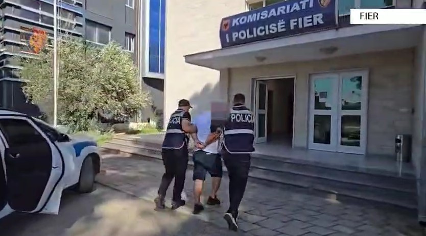 Tentuan të vrasin një person në Fier  pas babait në pranga edhe i biri  40 vjeçari do arratisej drejt Greqisë