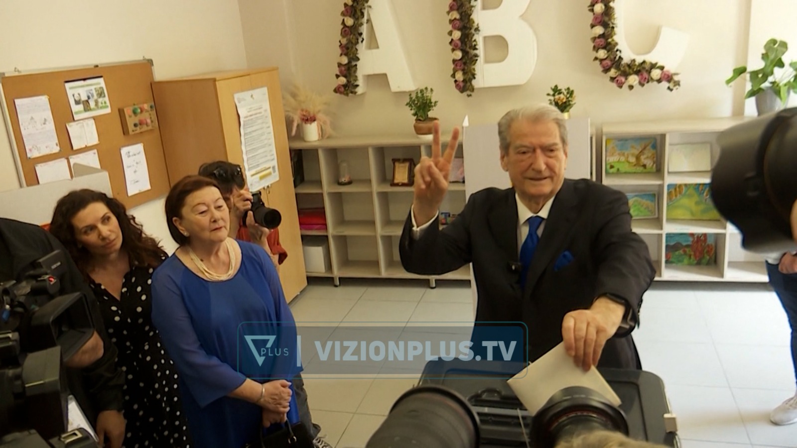 nuk-i-njohim-zgjedhjet-berisha-fbi-te-shtrije-hetimet-per-soros-edhe-ne-shqiperi