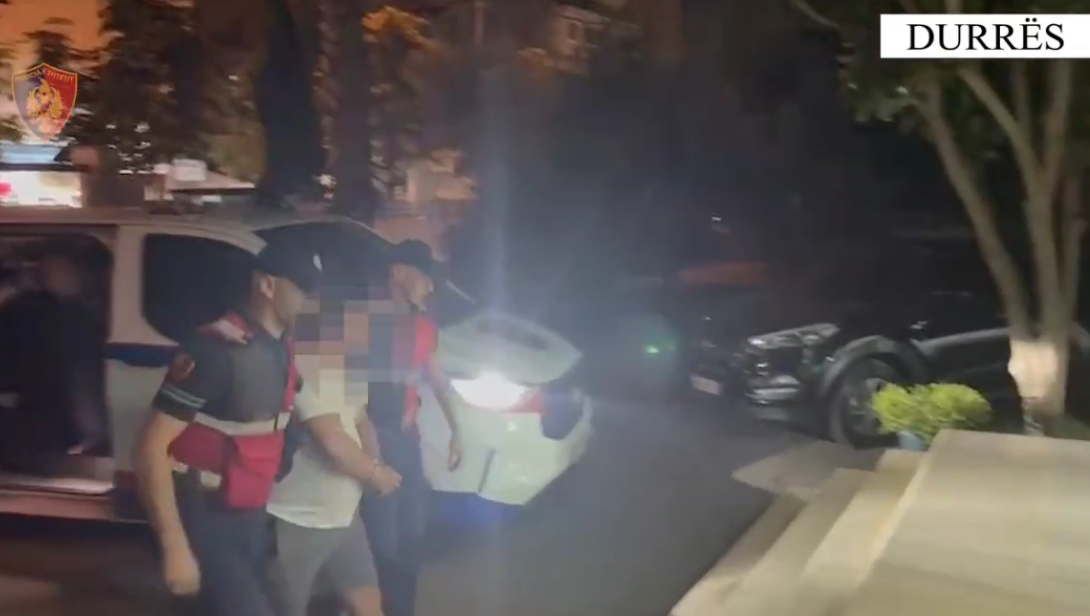 EMRI  Kapet në flagrancë me kokainë dhe doza për shitje  arrestohet 43 vjeçari në Durrës