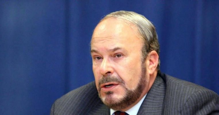 Rrugëtimi politik i Fatos Nanos, nga zgjedhja kryeministër, tek burgosja e deri tek largimi nga pushteti