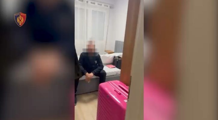 Arrestohet 22-vjeçari në Tiranë, shfrytëzonte 4 shtetase kolumbiane për prostitucion
