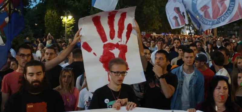 Çfarë duan të arrijnë studentët serbë?