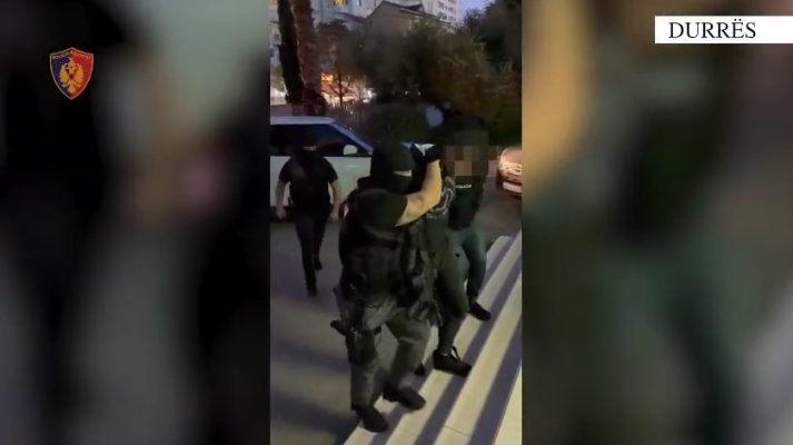 I kërkonte Italia, arrestohen në Durrës dy vëllezër, pjesëtarë të një organizate kriminale që trafikonte lëndë narkotike