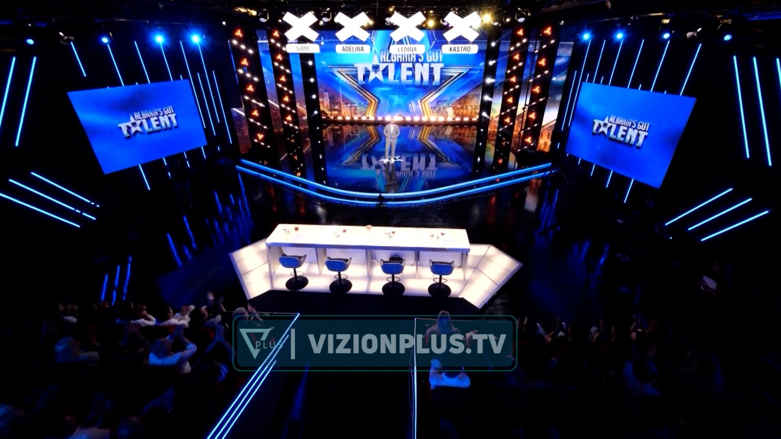 Rikthehet  Albania s Got Talent   spektakli i moderuar nga Isli Islami sjell garë dhe emocione të forta në Vizion Plus