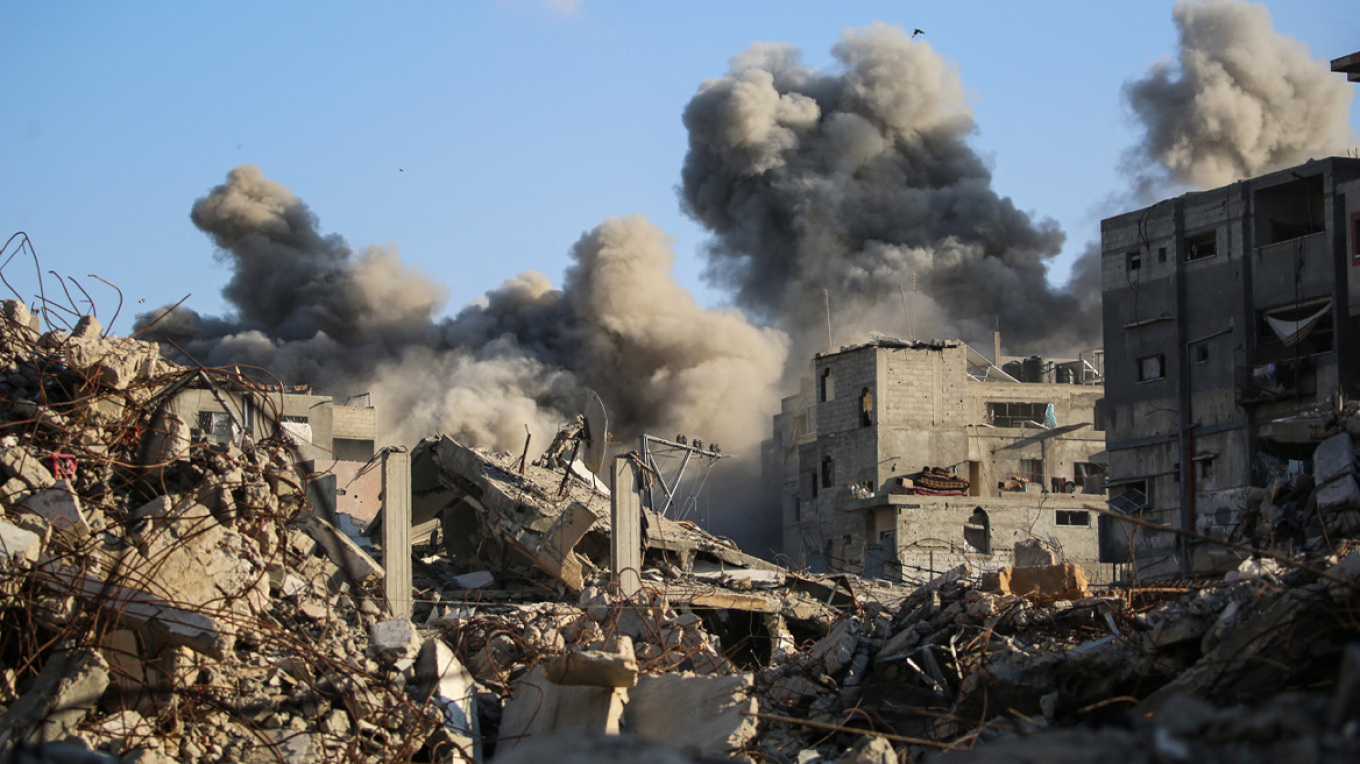 Sulmet ajrore izraelite vrasin të paktën 20 persona në Gaza  mbi 80 të plagosur