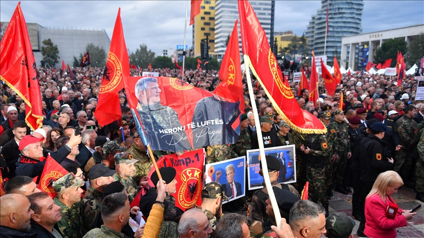 Tirana në qendër të vëmendjes  Protesta për UÇK në zë vend në mediat ndërkombëtare