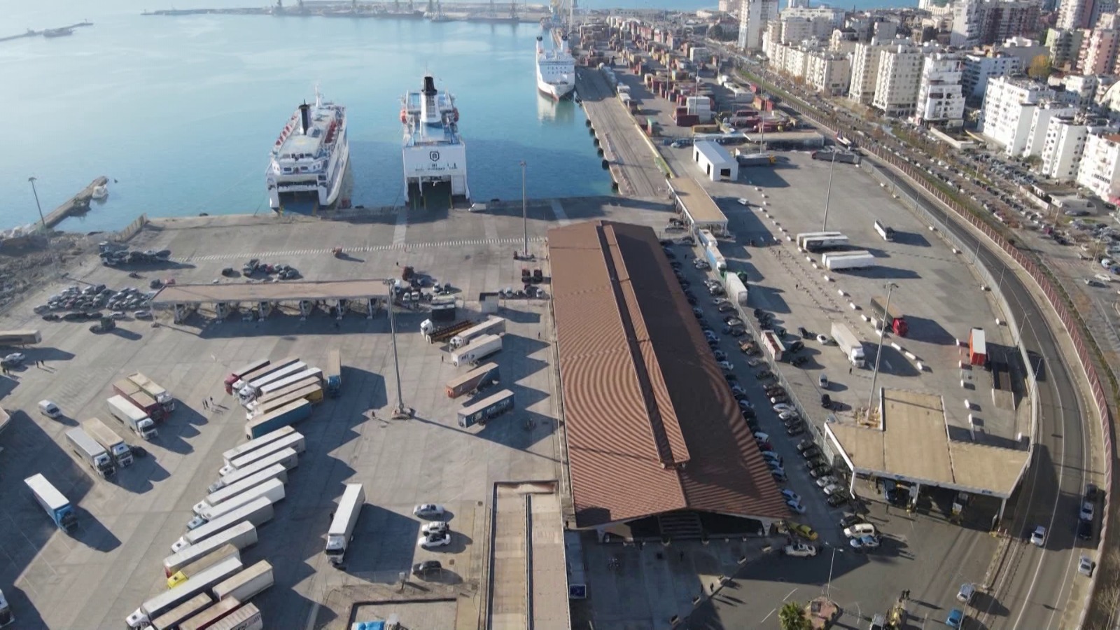 Eksportuesit duan tregje të reja  Rritja e pagës minimale dhe zhvlerësimi i euros  probleme kryesore