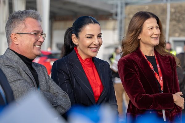 Hapet linja e re ajrore Tiranë-Kretë, Balluku: Do t’u shërbejë mijëra shqiptarëve që jetojnë e punojnë atje