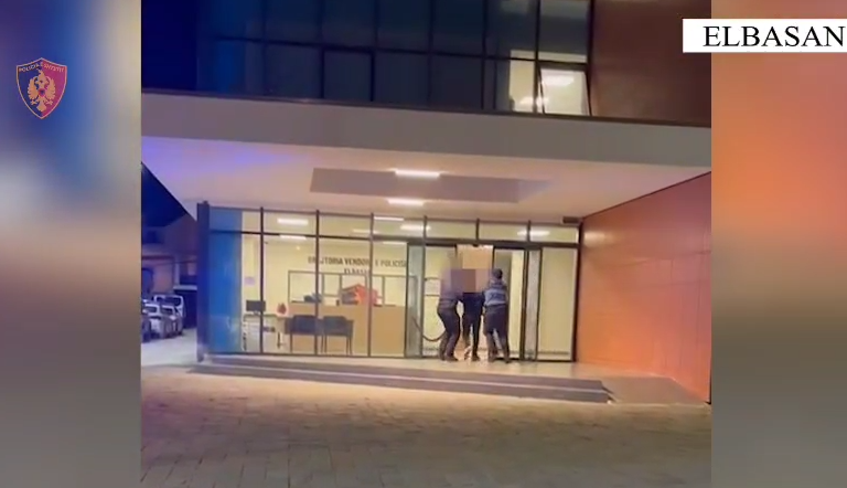 vodhi-sende-me-vlere-dhe-para-ne-nje-banese-arrestohet-31-vjecari-ne-elbasan