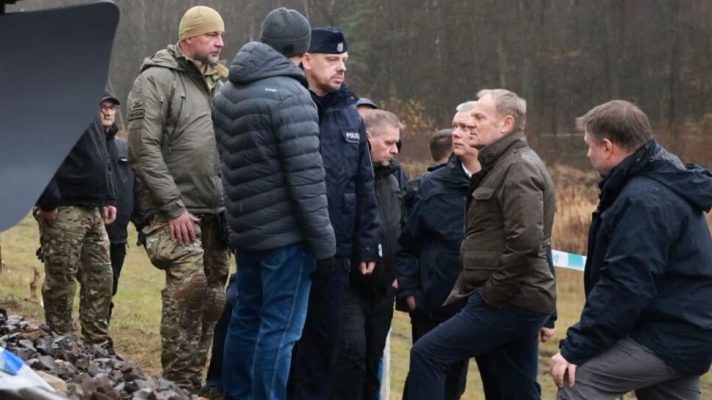 Kryeministri polak e quan shpërthimin në hekurudhë “akt sabotimi”