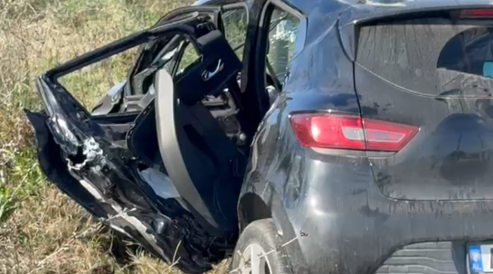 Aksident në Fier/ Përplasen dy automjete në “Kthesën e Verbasit”, plagosen katër persona