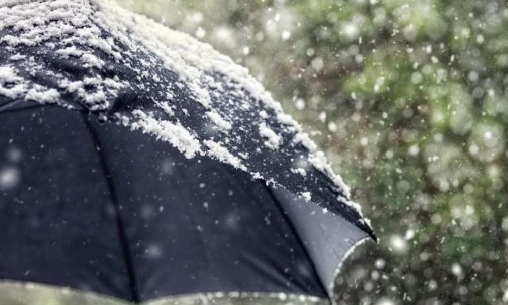 Të shtunën mot i paqëndrueshëm me reshje shiu  zonat ku do pritet dëborë