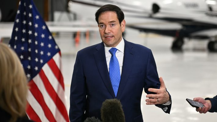 Rubio mohon akuzat e senatorëve: Plani për Ukrainën është hartuar nga SHBA, jo “listë dëshirash ruse” Rubio mohon akuzat e senatorëve: Plani për Ukrainën është hartuar nga SHBA, jo “listë dëshirash ruse”