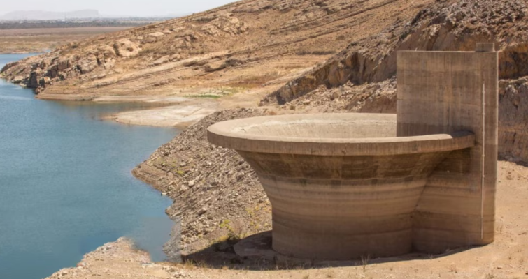 Teherani përballet me krizë uji për shkak të thatësisë së madhe