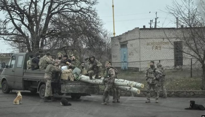 Rusia: Jemi të gatshëm për rifillimin e bisedimeve me Ukrainën