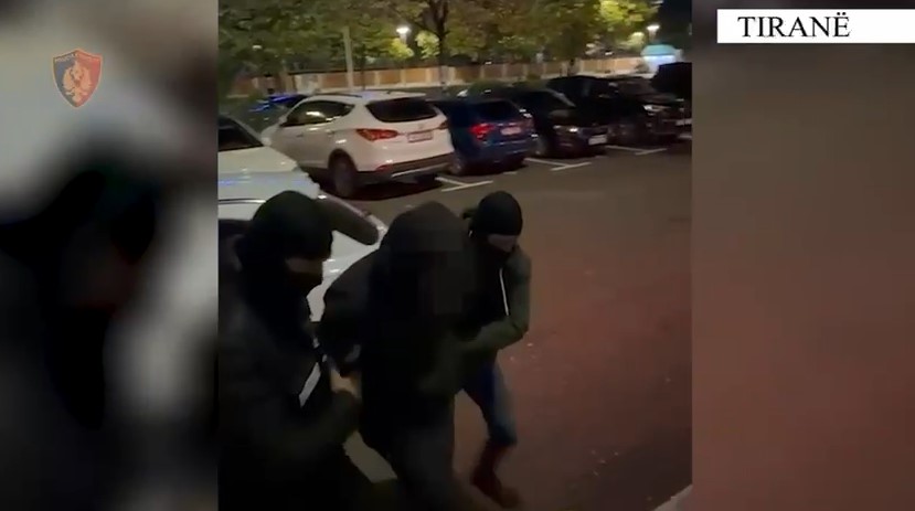 Morën peng 27 vjeçarin  i grabitën 5 mijë euro dhe e dhunuan  arrestohen 2 persona në Tiranë  3 në kërkim