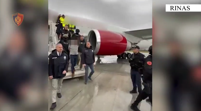 I shpallur në kërkim që në  99 nga Italia  arrestohet në aeroportin  Nënë Tereza  44 vjeçari  i dënuar me 30 vite burg
