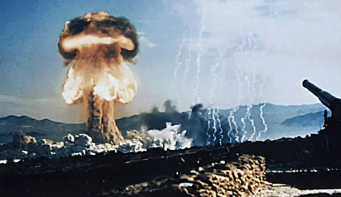 Lavrov: Rusia mund të rifillojë provat me armë bërthamore