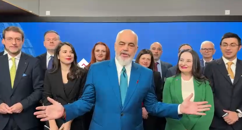 Hapja e të gjithë kapitujve  Rama falenderon ekipin negociator  E bënë Shqipërinë krenare në Bruksel