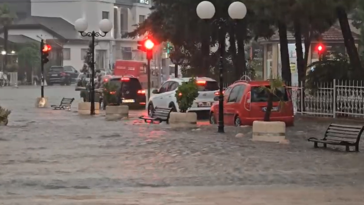 Moti i keq, si paraqitet situata në qarkun e Shkodrës