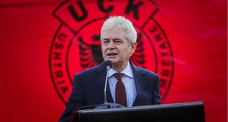 “Liri për ish komandantët e UÇK”, shqiptarë nga të gjitha trojet protestojnë sot në Strasburg