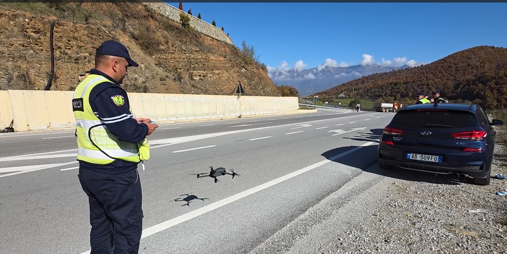 Njësia Operacionale për Sigurinë Rrugore zbarkon në rrugën e Arbrit  ndëshkohen dhjetra drejtues mjetesh