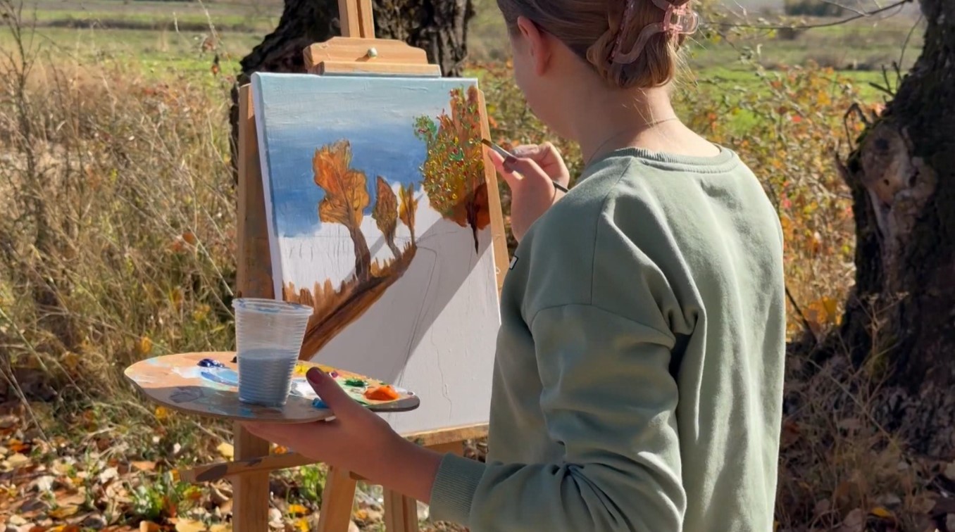 Kolonia e piktorëve të vegjël  punimet do t i paraqiten publikut në një ekspozitë në qytetin e Ersekës