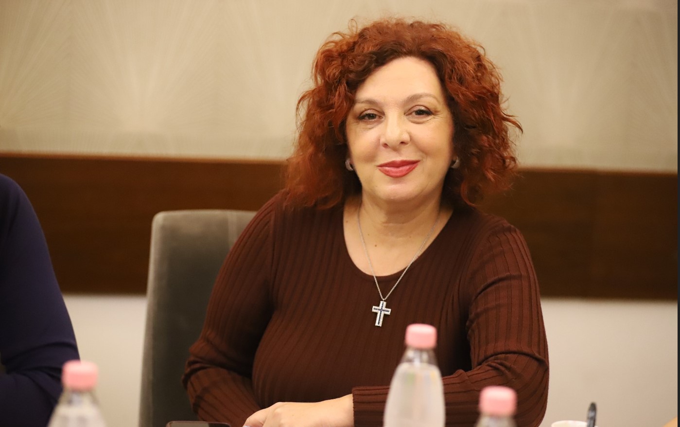 Dezinformimi dhe shëndeti riprodhues  Një sfidë në rritje për politikat publike dhe të rinjtë