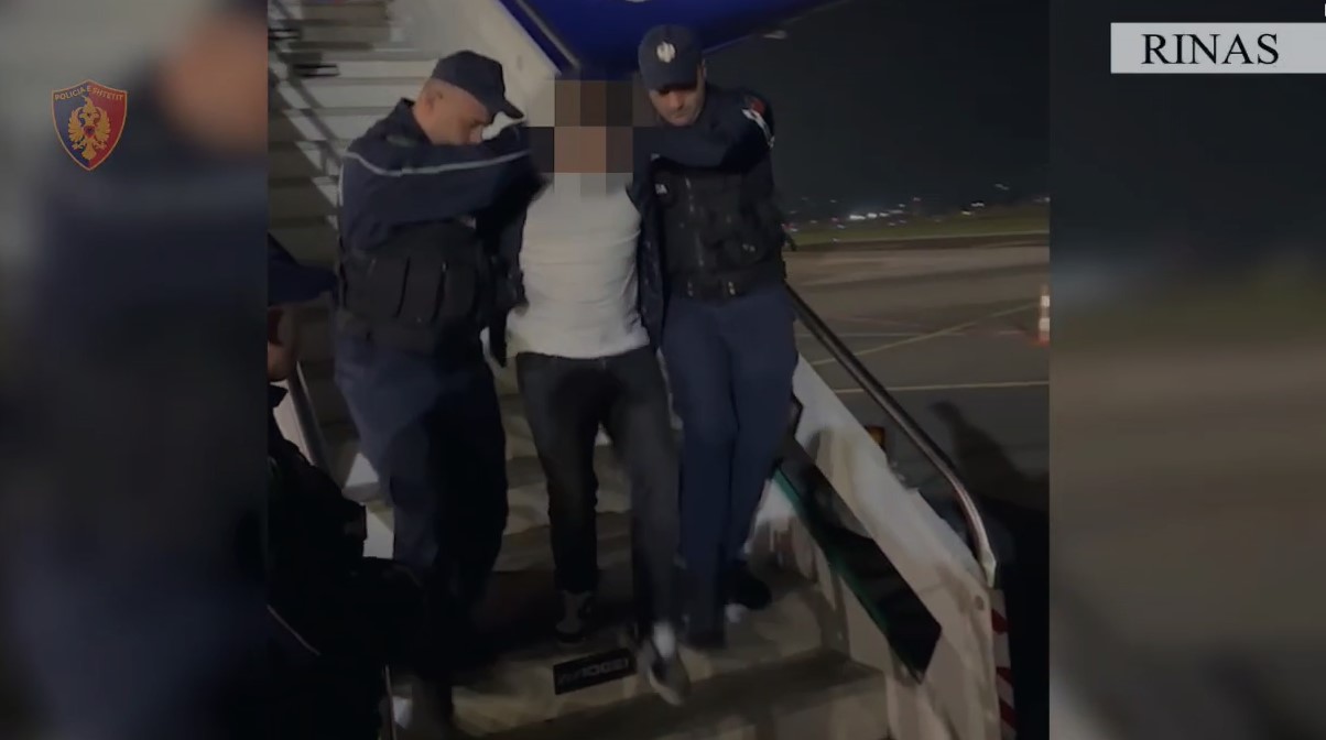 I shpallur në kërkim për shitje droge  ekstradohet nga Italia në Shqipëri 31 vjeçari  EMRI 