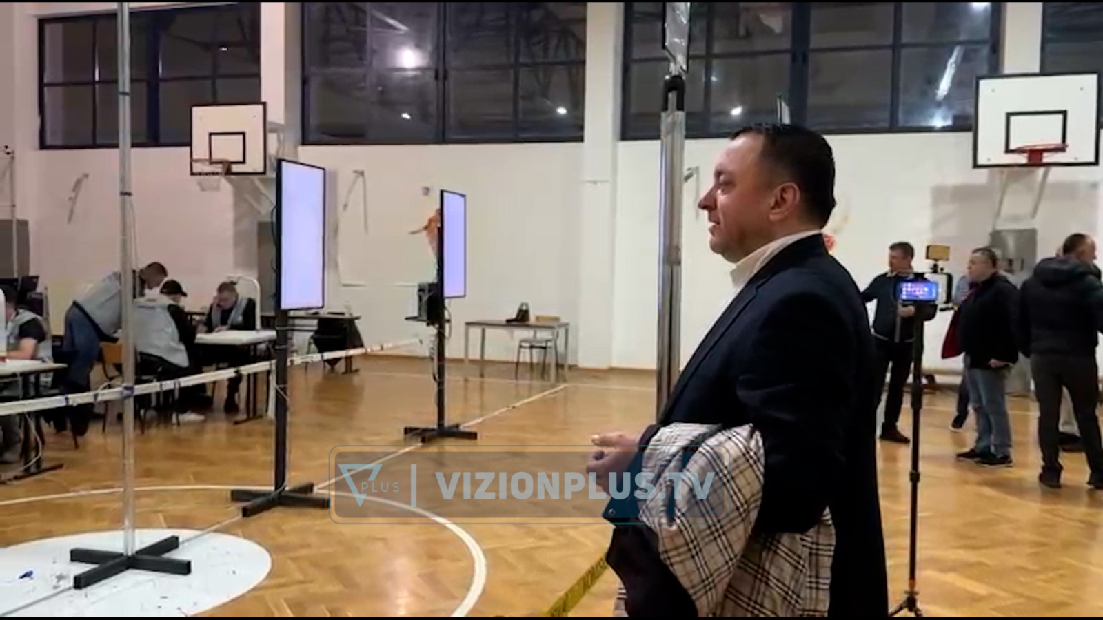 Kandidati i pavarur në Vlorë  thumbon  socialistët  Po fitoni  por nuk qeveriset qyteti me 7  të votuesve