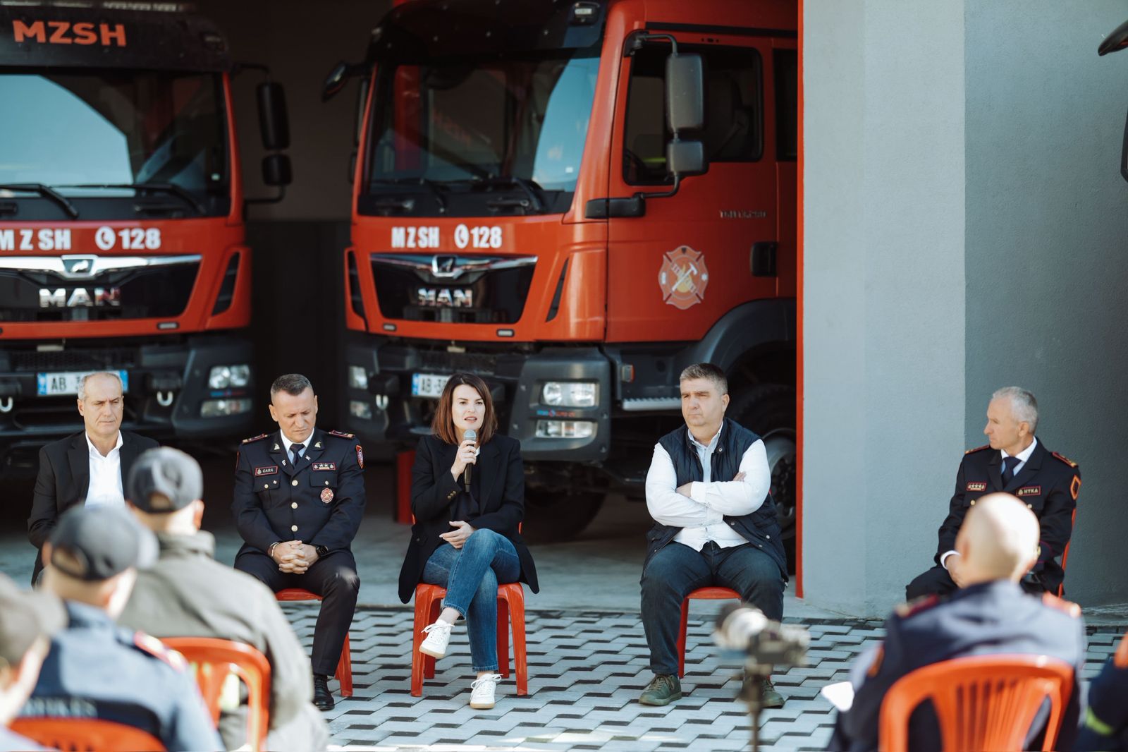 Ministrja Koçiu në Stacionin e ri të Zjarrfikësve  Synojmë një standard të njëjtë kombëtar dhe një trupë të motivuar