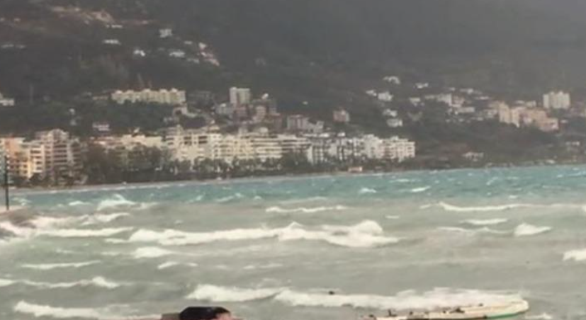 Përkeqësimi i motit  Kapiteneria e Vlorës ndalon daljen në det të mjeteve të vogla