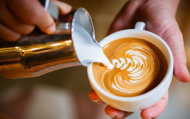 ja-sa-kafe-duhet-te-konsumoni-gjate-dites-per-nje-qarkullim-me-te-mire-te-gjakut