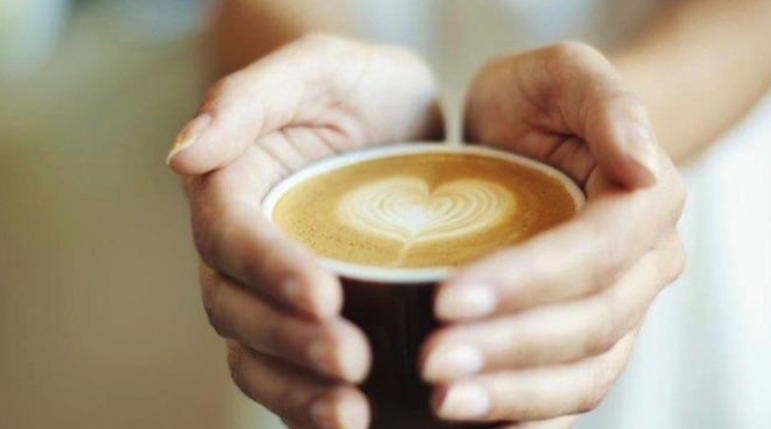 Pse kafeja shkakton nervozizëm dhe ankth tek disa njerëz