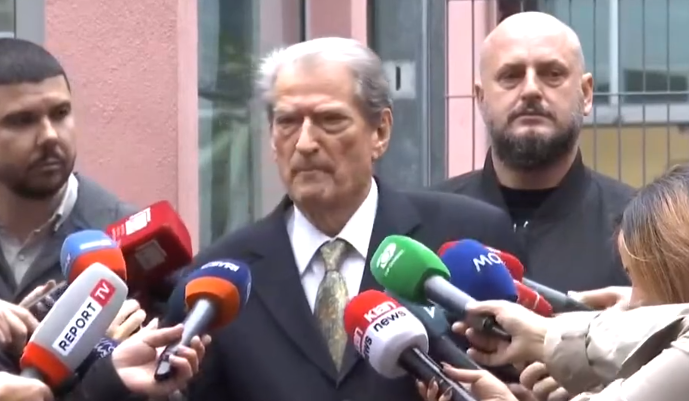 21 Janari  Berisha del nga SPAK  Nuk është dhënë asnjë urdhër për të qëlluar protestuesit  garda vrau me ligj
