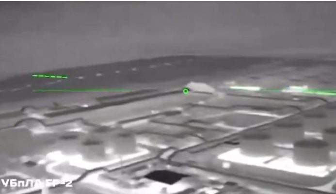 Forcat speciale ukrainase sulmuan me dron një depo ruse të naftës në Krime