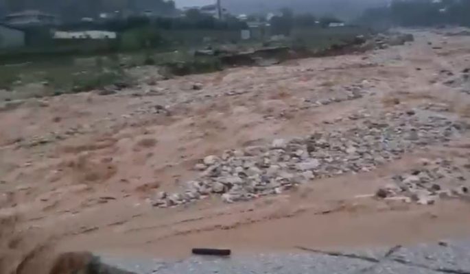 Moti i keq lë pa energji dhjetëra fshatra në qarkun e Gjirokastrës