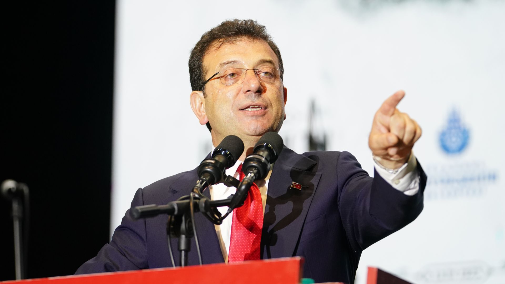  Mbi 2 mijë vjet burg për Imamoglu   Prokuroria kërkon dënimin e pazakontë për kryetarin e bashkisë së Stambollit