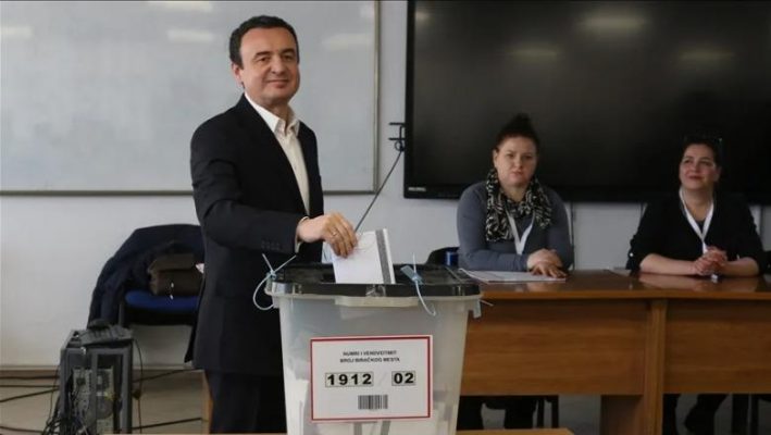 Balotazhi në Kosovë, qytetarët në 18 komuna votojnë për të zgjedhur kryetarët e tyre! Albin Kurti: Ditë e mirë për demokracinë