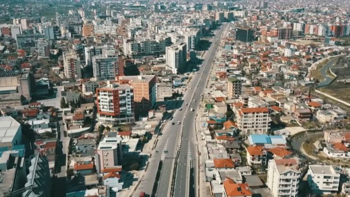 Pritet rivlerësimi i banesave, ekspertët: Shitësit janë tërhequr nga marrëveshjet, synojnë të fitojnë më shumë në 2026