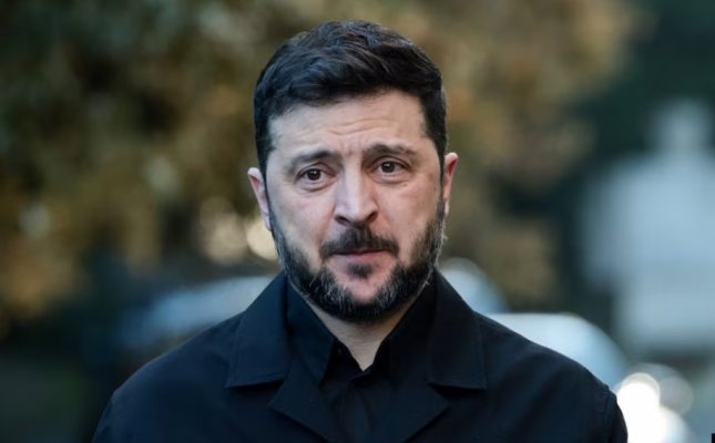Zelensky kërkon paqe të “dinjitetshme” në prag të takimit mes zyrtarëve amerikanë e ukrainas në Berlin Zelensky kërkon paqe të “dinjitetshme” në prag të takimit mes zyrtarëve amerikanë e ukrainas në Berlin